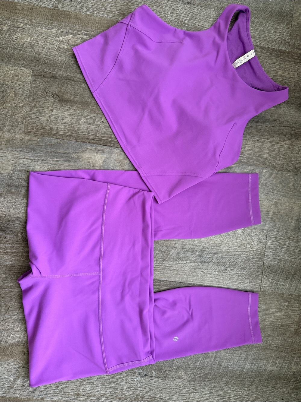 lululemon athletica Purple Crop Tank and High-Rise Joggers Set